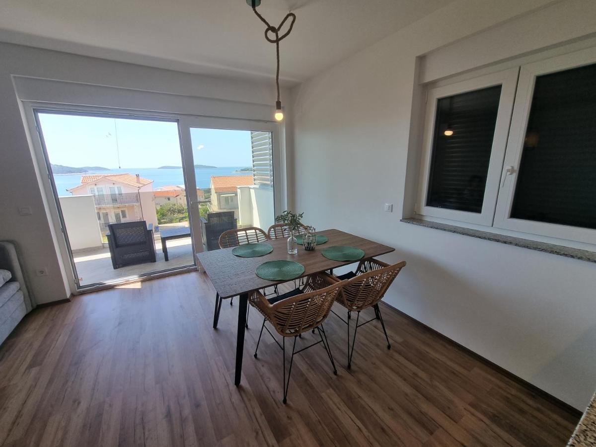 Sea View Apartment Rogoznica  Esterno foto
